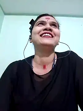 Snapshot of Kavya-Tiwari chatting on October 2025 06:50:02 PM Kavya-Tiwari online show from October 2025 06:50:02 PM