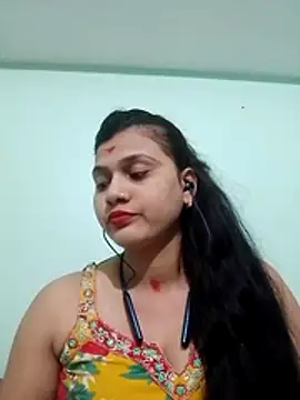 Snapshot of Kavya-Tiwari chatting on November 2025 07:03:01 PM Kavya-Tiwari online show from November 2025 07:03:01 PM