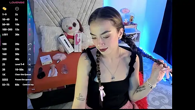 Snapshot of Mia_Victoria22 chatting on July 2026 06:02:02 PM Mia Victoria22 online show from July 2026 06:02:02 PM
