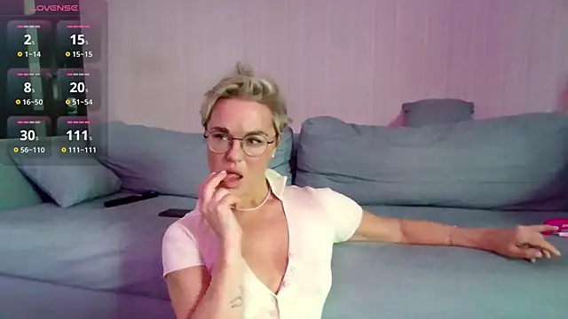 PleasureWeCouple online show from February 2026 10:41:02 AM