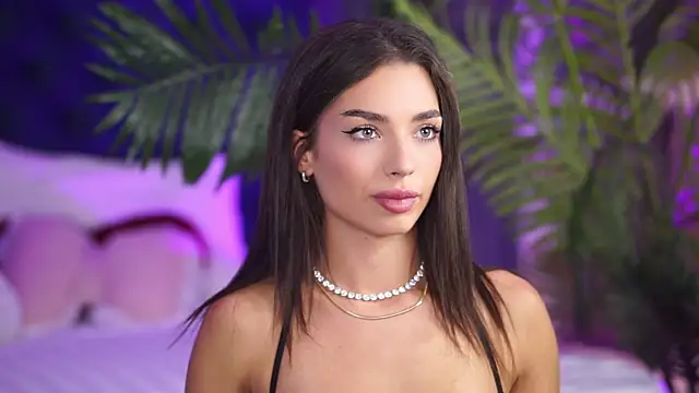 LalaRoze online show from September 2025 07:13:01 PM