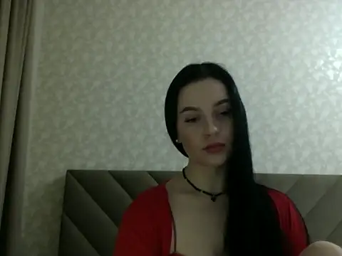 Lulii24 online show from November 2025 11:26:02 PM