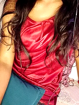 trending tamizhachii online show from November 2025 04:44:02 AM