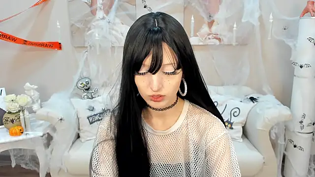 MistyMarlo online show from November 2025 06:10:01 PM