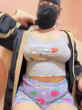 Snapshot of _Laiali_ chatting on December 2025 02:10:02 PM Laiali online show from December 2025 02:10:02 PM