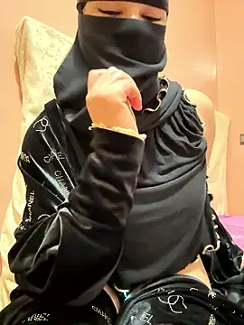 Snapshot of _Laiali_ chatting on January 2026 01:46:02 PM Laiali online show from January 2026 01:46:02 PM