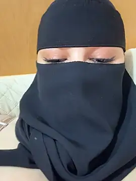 Snapshot of _Laiali_ chatting on January 2026 07:11:01 PM Laiali online show from January 2026 07:11:01 PM