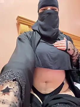 Snapshot of _Laiali_ chatting on February 2026 12:43:02 PM Laiali online show from February 2026 12:43:02 PM