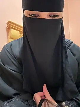 Snapshot of _Laiali_ chatting on February 2026 03:42:01 PM Laiali online show from February 2026 03:42:01 PM