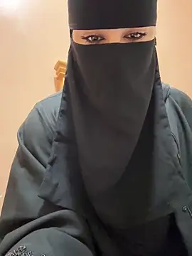 Snapshot of _Laiali_ chatting on February 2026 01:41:02 PM Laiali online show from February 2026 01:41:02 PM