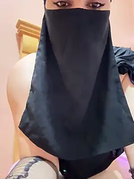 Snapshot of _Laiali_ chatting on February 2026 08:50:01 PM Laiali online show from February 2026 08:50:01 PM