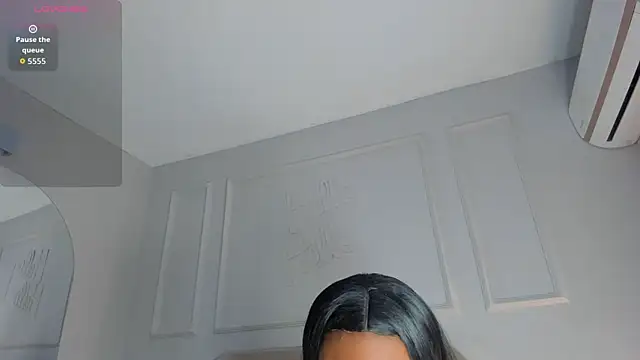 Anamonrroe online show from February 2026 08:01:02 PM