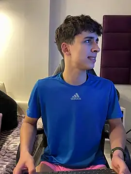 AdrianRinaldi online show from November 2025 09:46:02 PM