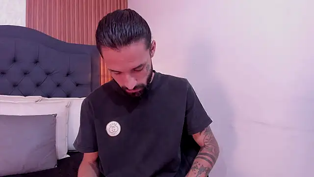 Hisoka 011 online show from April 2026 07:51:02 PM