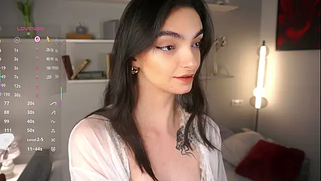 Morena Dolce online show from October 2025 05:15:02 AM