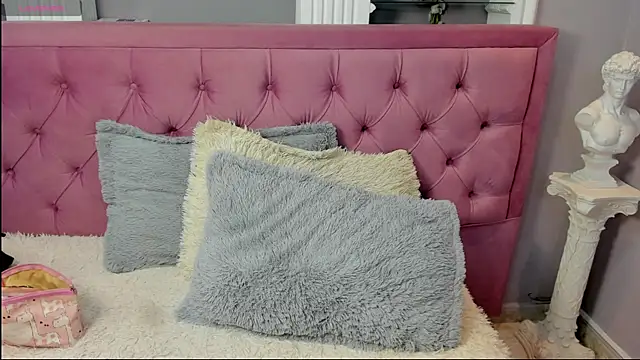 Snapshot of miel_latina chatting on July 2026 12:45:01 PM miel latina online show from July 2026 12:45:01 PM