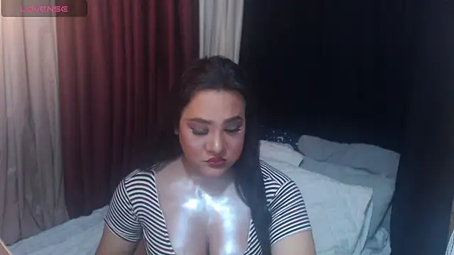 Snapshot of Hotcum_ella chatting on July 2026 12:01:01 AM Hotcum ella online show from July 2026 12:01:01 AM