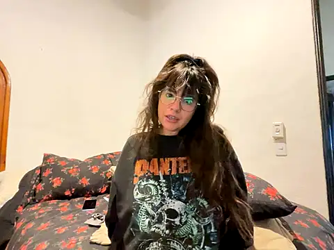 xhellsbells666x online show from December 2025 09:20:01 PM
