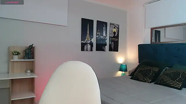 madame lottie online show from October 2025 12:35:02 PM