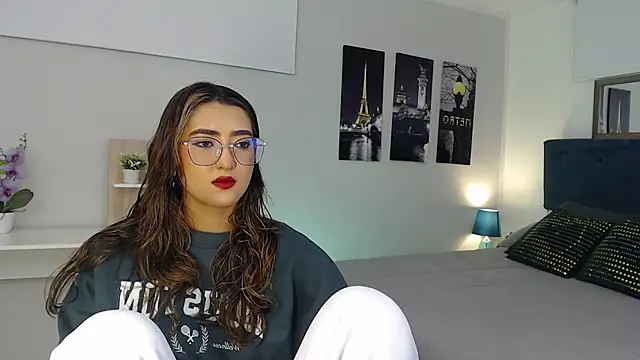 madame lottie online show from October 2025 12:36:01 PM
