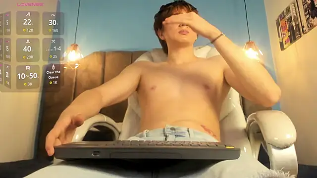 Snapshot of Oscar_and_dani chatting on February 2026 02:51:01 AM Oscar and dani online show from February 2026 02:51:01 AM