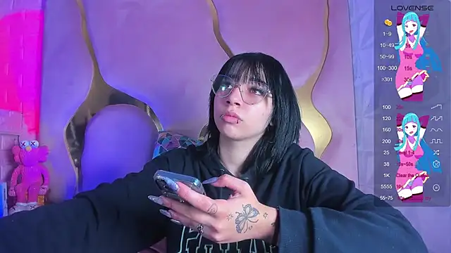 Niina Sissy online show from March 2026 04:28:02 AM