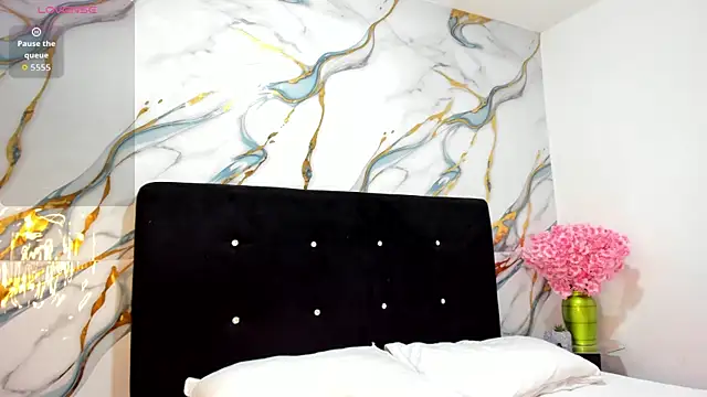 RoxanaBorns  online show from July 2026 08:53:02 AM