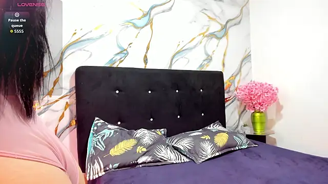 RoxanaBorns  online show from July 2026 08:55:02 AM