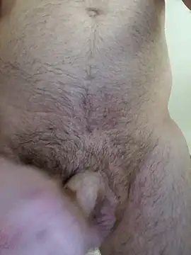 Snapshot of Lewisbbb chatting on November 2025 12:44:01 AM Lewisbbb online show from November 2025 12:44:01 AM