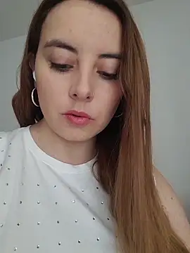 Snapshot of Scarlett_Pink_Rose chatting on November 2025 08:00:01 PM Scarlett Pink Rose online show from November 2025 08:00:01 PM