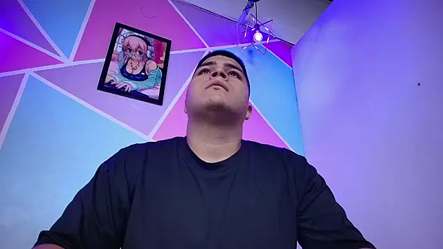 naomi campbel  online show from March 2026 08:26:01 PM