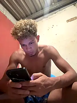 Snapshot of CHARLY-- chatting on September 2025 05:40:01 AM CHARLY-- online show from September 2025 05:40:01 AM