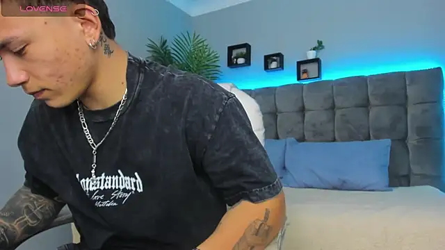 Thomas moon online show from March 2026 01:51:03 PM