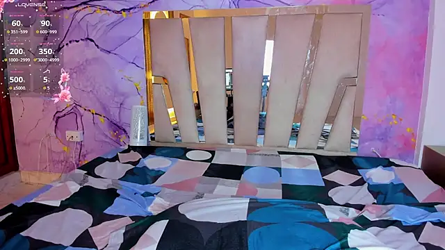 Elowen Clark online show from October 2025 07:56:02 PM