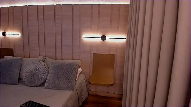 Snapshot of Isabellaroberts1 chatting on October 2025 01:09:02 PM Isabellaroberts1 online show from October 2025 01:09:02 PM