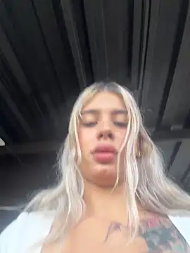 Snapshot of YouCandiSumisa chatting on December 2025 06:48:01 PM YouCandiSumisa online show from December 2025 06:48:01 PM