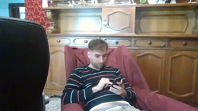 Torissimo92 online show from December 2025 10:44:02 AM