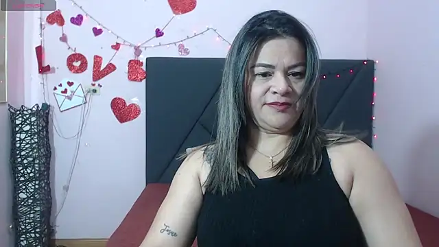 Snapshot of pamela_echeverria chatting on April 2026 11:16:01 AM pamela echeverria online show from April 2026 11:16:01 AM
