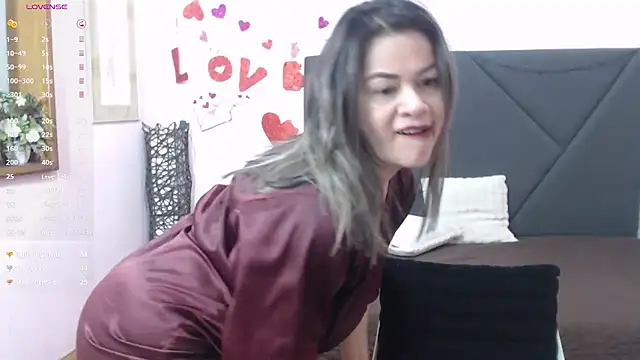 Snapshot of pamela_echeverria chatting on April 2026 01:52:02 PM pamela echeverria online show from April 2026 01:52:02 PM