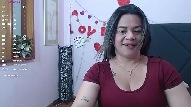 Snapshot of pamela_echeverria chatting on April 2026 11:15:02 AM pamela echeverria online show from April 2026 11:15:02 AM