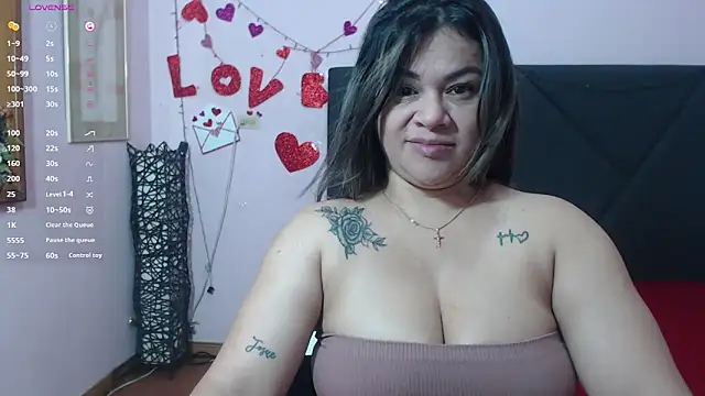 Snapshot of pamela_echeverria chatting on May 2026 11:48:01 AM pamela echeverria online show from May 2026 11:48:01 AM