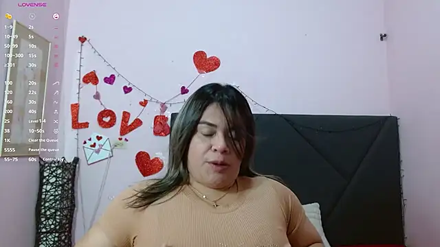 Snapshot of pamela_echeverria chatting on May 2026 11:07:01 AM pamela echeverria online show from May 2026 11:07:01 AM