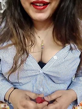 Suhana Darling online show from March 2026 08:37:02 PM