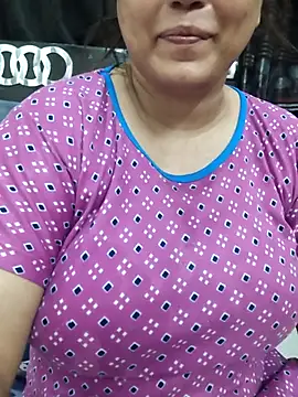 Suhana Darling online show from May 2026 07:33:02 PM