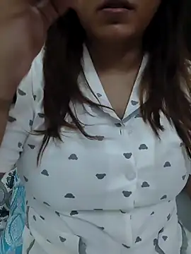 Suhana Darling online show from May 2026 10:06:02 PM
