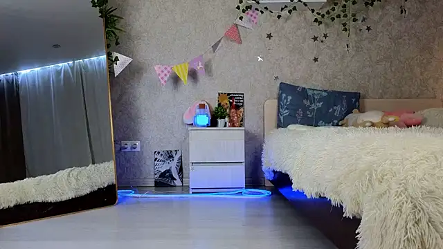 AnnyiBlue online show from April 2026 01:41:01 PM