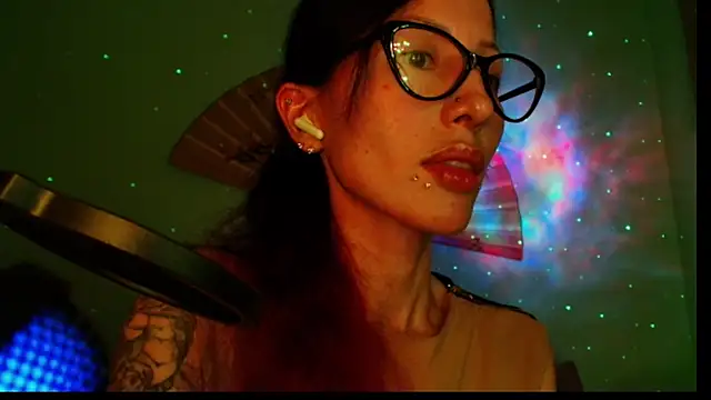 KiotoShine online show from December 2025 06:45:01 PM