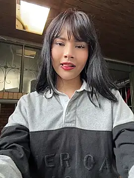 TatiLee online show from May 2026 01:40:01 PM