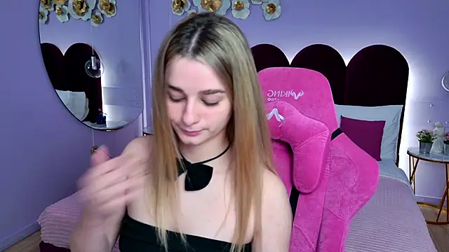 SweetyLicky online show from November 2025 04:16:01 PM