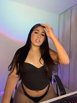 Snapshot of OriannaLuna chatting on October 2025 02:12:02 AM OriannaLuna online show from October 2025 02:12:02 AM